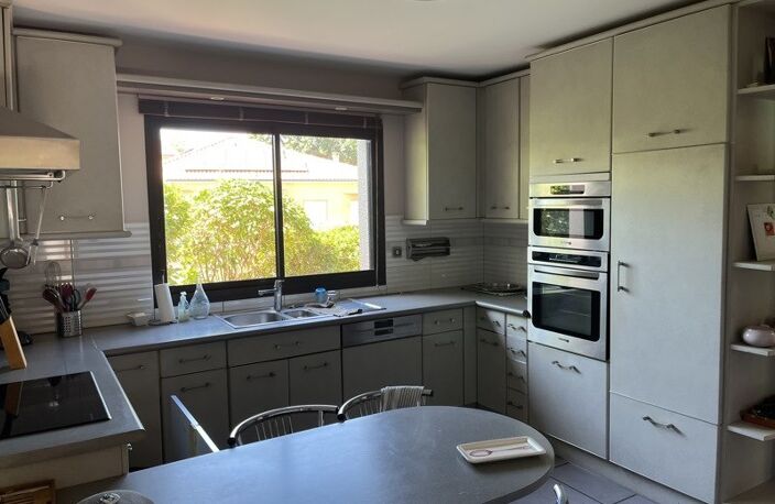 Villa de 5 pièces principales — photo 4