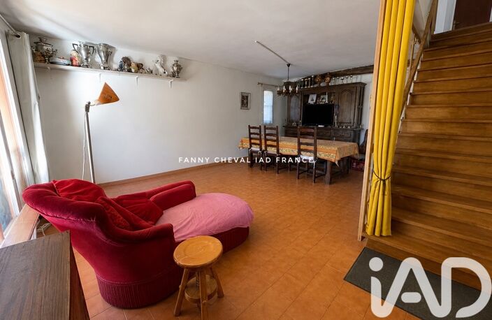 Vente Maison/villa 9 pièces — photo 2