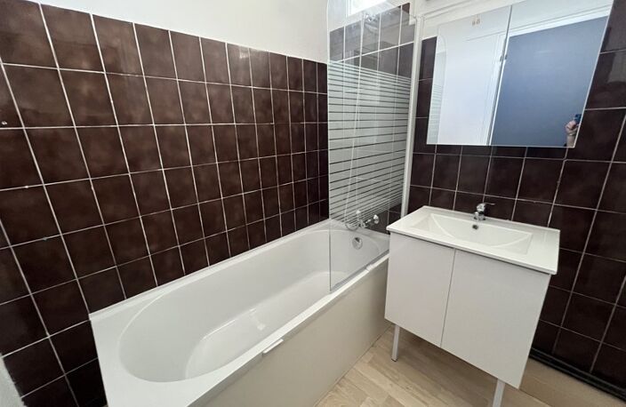 Vente appartement 3 pièces 55 m² Tarbes (65000) — photo 3