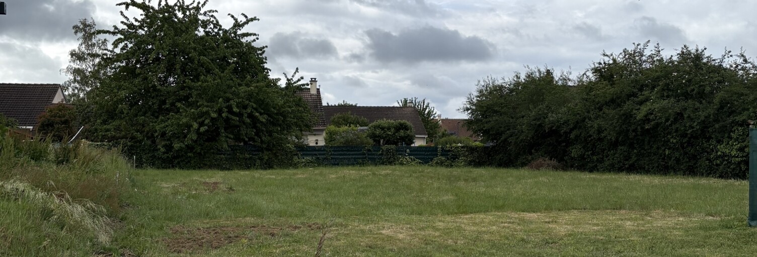 Terrain  731 m² à vendre à Neuville-sur-Sarthe (72190)