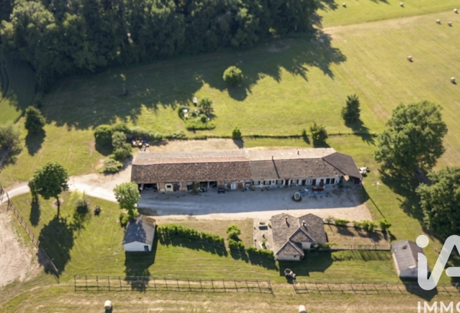 Vente Domaine 7 pièces — photo 1