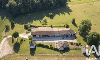 Maison 7 Pièces 285 m² à vendre à Saint-Étienne-du-Bois (01370)