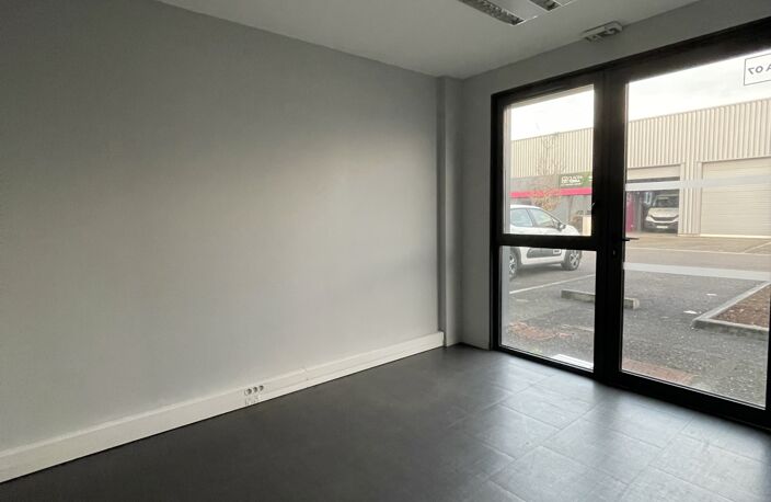 Vente Immeuble 80 m&sup2; — photo 2
