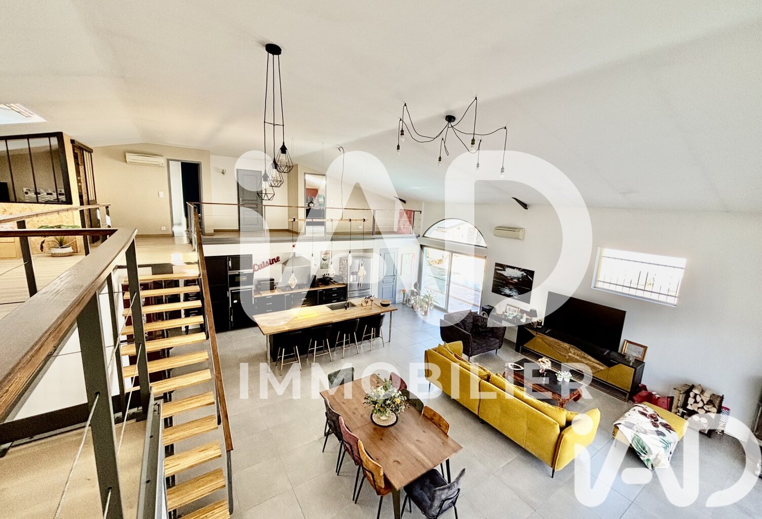 Vente Maison/villa 8 pièces — photo 1