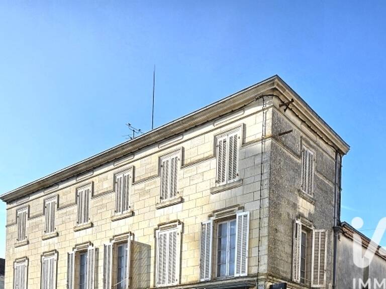 Vente Immeuble 285 m&sup2; — photo 1