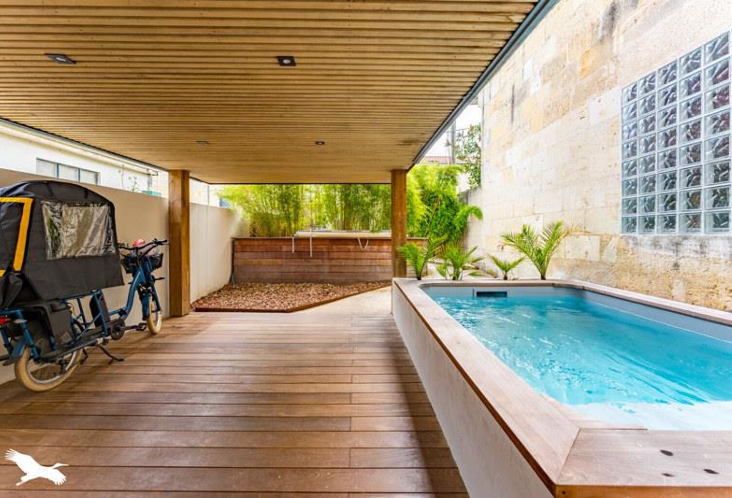 Maison en pierre de 4 pièces principales — photo 1