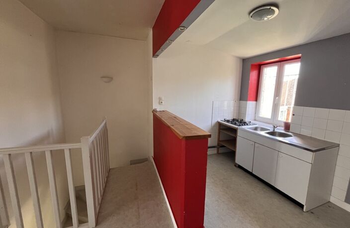 Maison en pierre de 4 pièces principales — photo 3