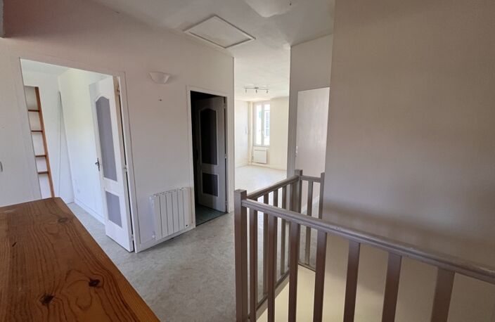Maison en pierre de 4 pièces principales — photo 4
