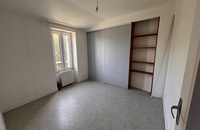Maison en pierre de 4 pièces principales — photo 5