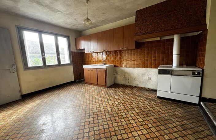 Maison en pierre de 4 pièces principales — photo 3