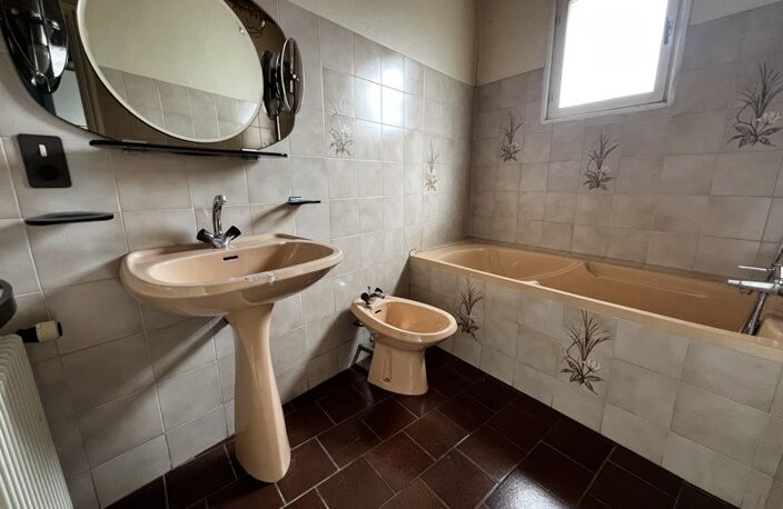 Maison en pierre de 4 pièces principales — photo 5