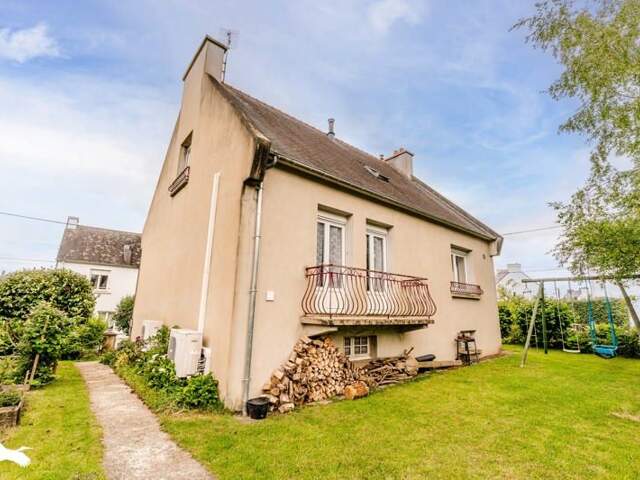 Maison 5 pièces 109 m² à Carhaix-Plouguer — photo du bien