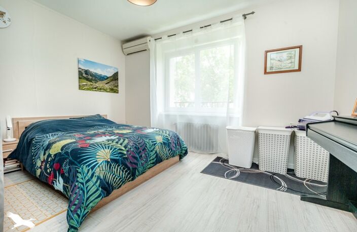 Vente maison 5 pièces 109 m² Carhaix-Plouguer (29270) — photo 4