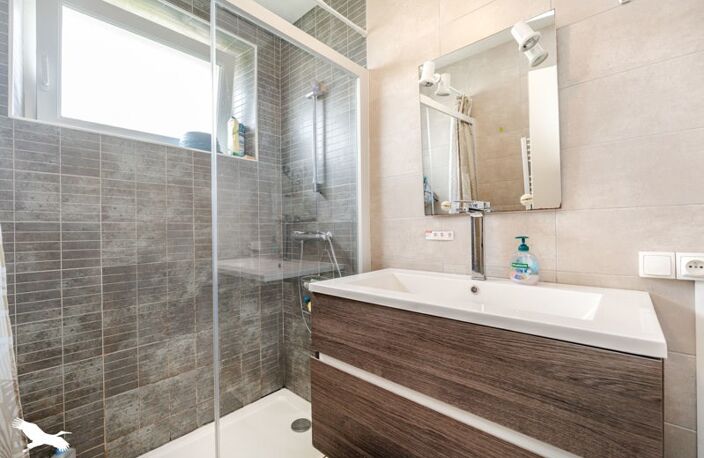 Vente maison 5 pièces 109 m² Carhaix-Plouguer (29270) — photo 5