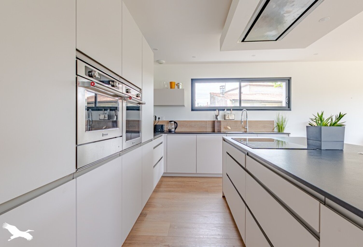 Contemporaine de 6 pièces principales — photo 1