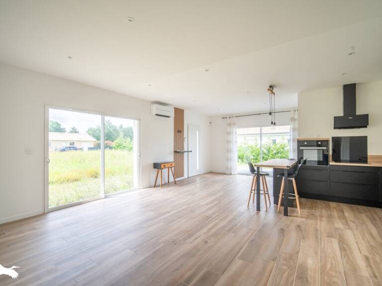 Contemporaine de 4 pièces principales — photo 1