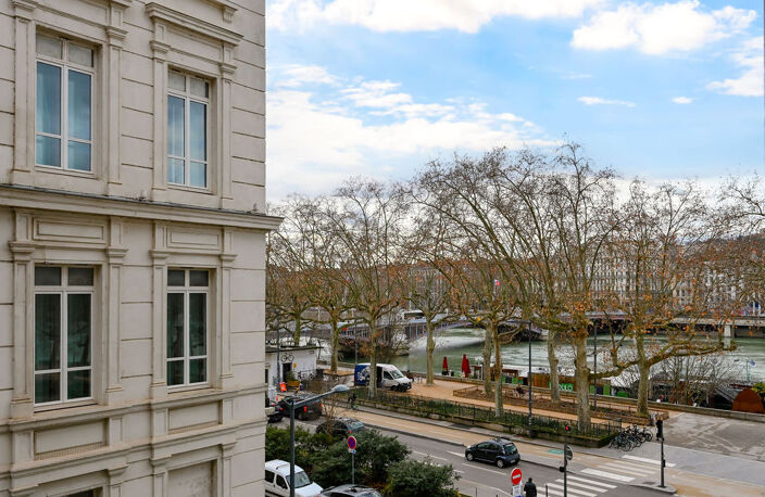 Beaux volumes pour ce 3 pièces à Lyon 6ème — photo 4