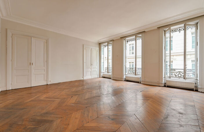 Beaux volumes pour ce 3 pièces à Lyon 6ème — photo 5
