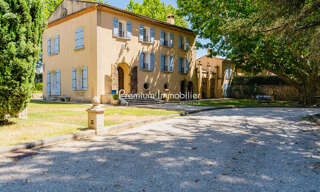 Maison  342 m² à louer à Aix-en-Provence (13100)