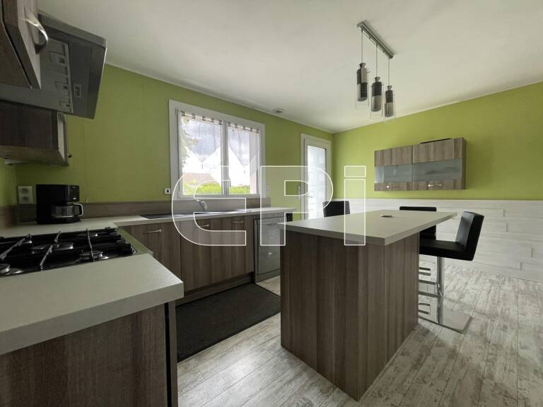 Maison de plain-pied :<br>Cuisine,séjour-salon avec accès vér — photo 1