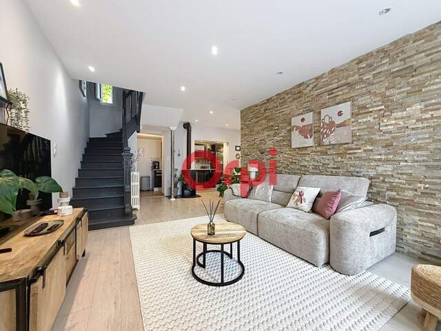 Maison À Vendre — photo du bien