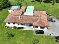Villa contemporaine de 2017, 4 garages, carport, piscine, pool house, terrain boisé de 8450 M2 — photo 4