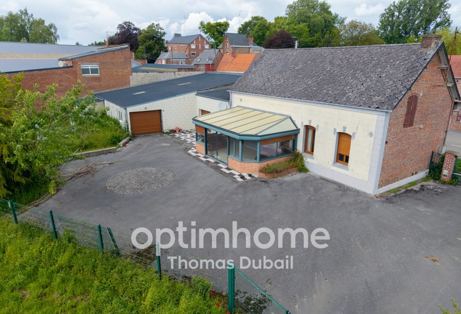 Maison plain-pied avec 190 m² de dépendances LANDRECIES — photo 1