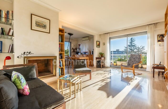 Appartement 6 pièces 124 m² - Dernier étage - 80 m² terrasses - Cave - Parking - Piscine - Tennis - Parc - Tram Ligne 5 — photo 2