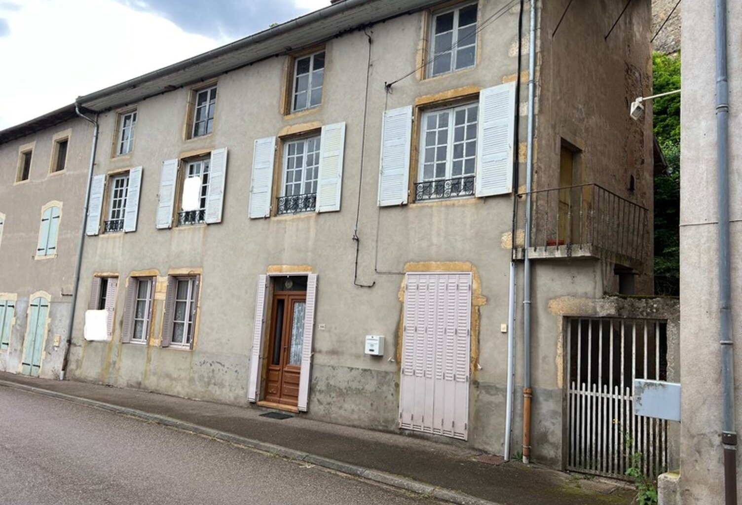 Maison à vendre 8 pièces CHATEAUNEUF (71) — photo 1