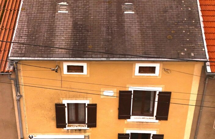 Maison à vendre à Breux (Meuse) – Proche Belgique et Luxembourg – Maison avec terrain et combles aménageables — photo 2
