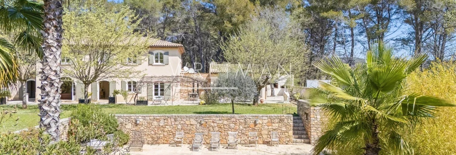 Maison 10 Pièces 260 m² à vendre à Trans-en-Provence (83720)