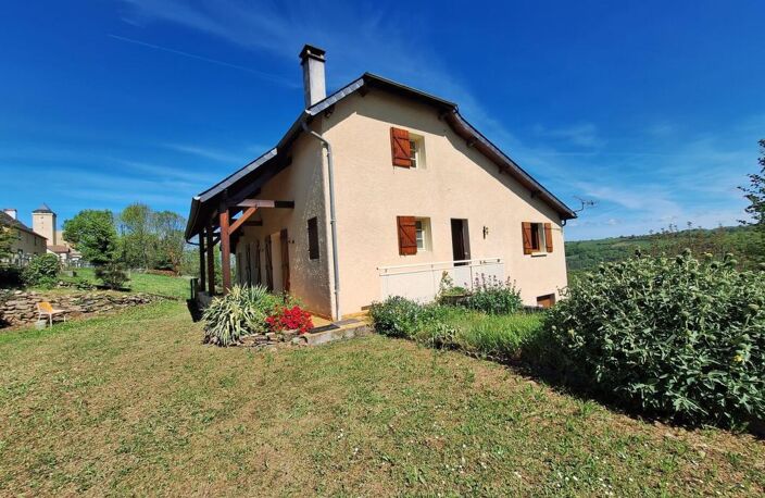 Maison à vendre, Mauvezin, Hautes-Pyrénées: charmante maison au coeur du village avec jardin, appartement indépendant et garage. Vue sur la campagne — photo 2