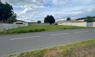 Terrain  877 m² à vendre à Saint-André-de-Cubzac (33240)
