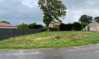 Terrain  587 m² à vendre à Peujard (33240)