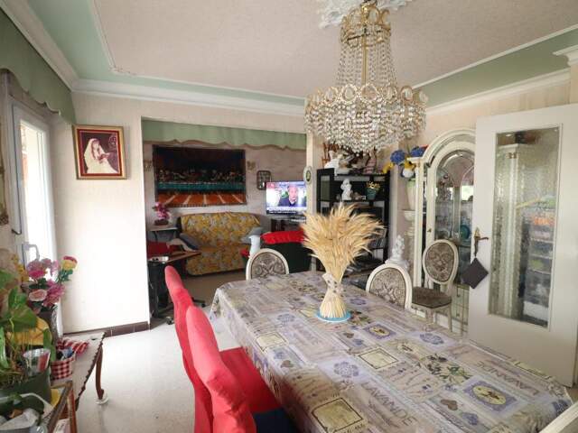 LA TRINITE Appartement À Vendre F5 Parking et cave — photo du bien