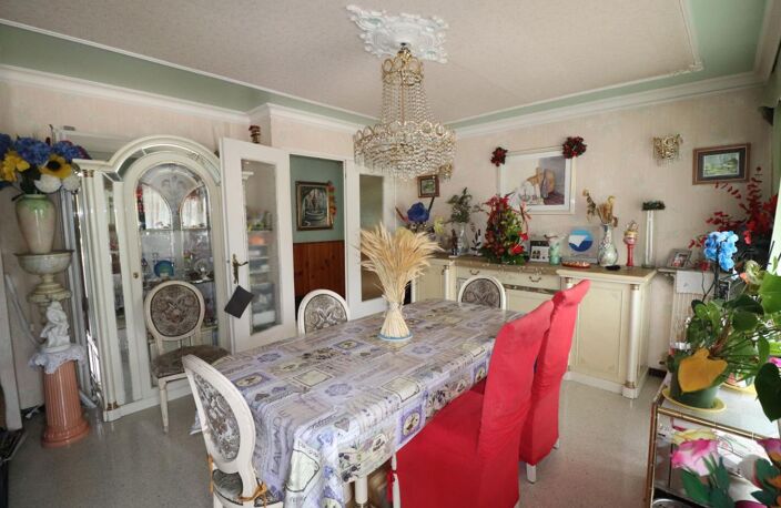 LA TRINITE Appartement À Vendre F5 Parking et cave — photo 4