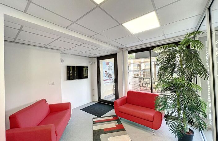 LOCAL COMMERCIAL - Le Cannet — photo 3