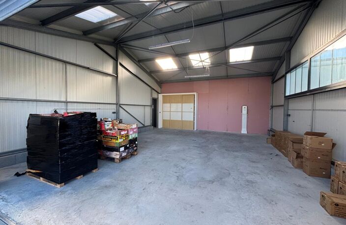 Bien Commercial À Vendre — photo 3