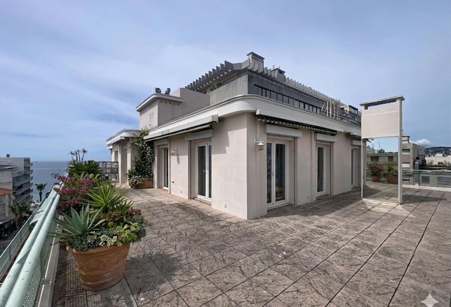 DERNIER ETAGE VILLA SUR TOIT — photo 1