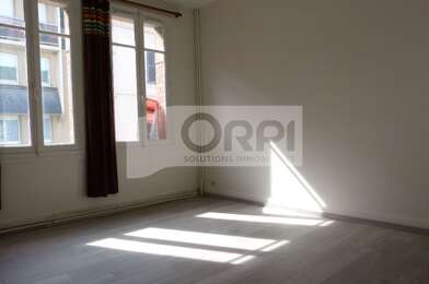Appartement 1 pièces 370 €