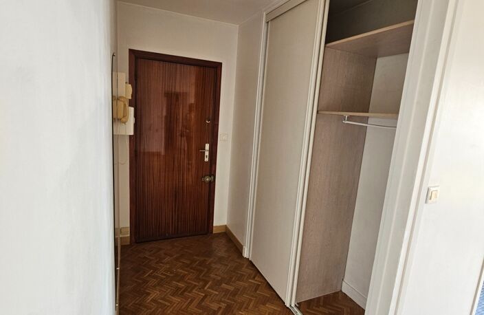 Appartement très lumineux 2 pièces, LES PAVILLONS SOUS BOIS (93) — photo 2
