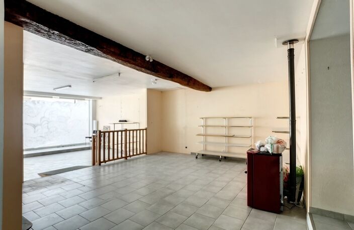 Dpt Sarthe (72), à vendre BESSE SUR BRAYE Local commercial ou habitation — photo 3