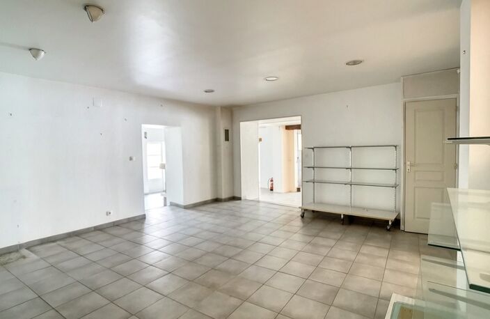 Dpt Sarthe (72), à vendre BESSE SUR BRAYE Local commercial ou habitation — photo 4