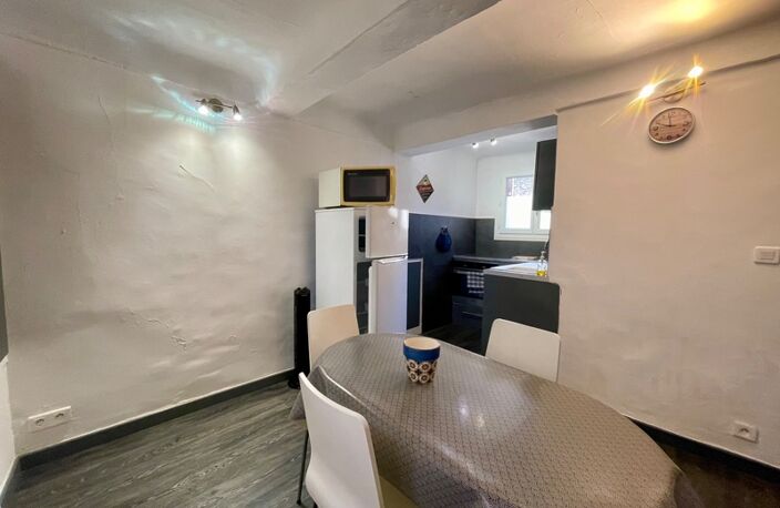 A VENDRE À APT – Charmante maison de ville rénovée avec goût – Une très belle opportunité ! — photo 4