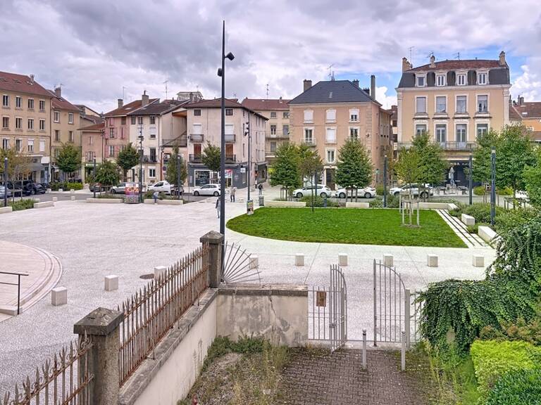 Appartement à vendre 2 pièces BOURGOIN JALLIEU (38) — photo 1