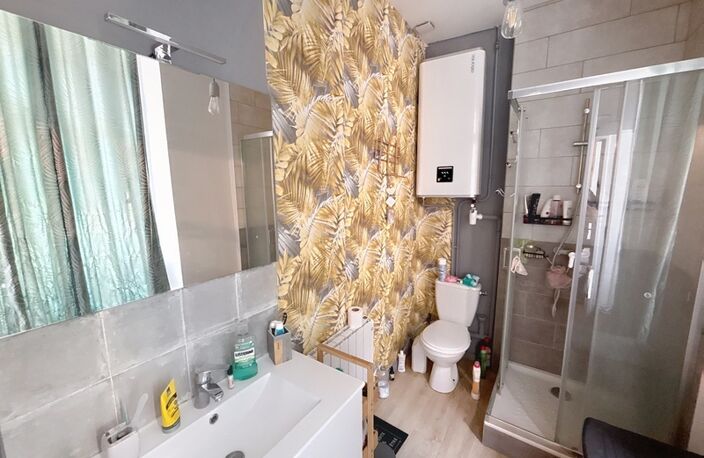Appartement à vendre 2 pièces BOURGOIN JALLIEU (38) — photo 4