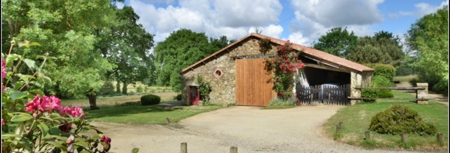 Maison 13 Pièces 360 m² à vendre à Chavagnes-en-Paillers (85250)