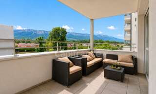 Appartement 4 Pièces 82 m² à vendre à Saint-Genis-Pouilly (01630)