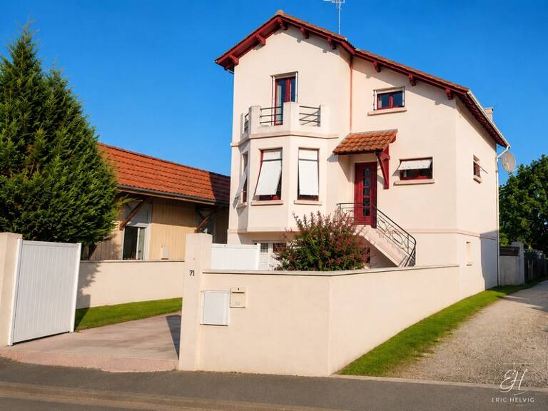 Maison familiale à Bergerac avec sous-sol total et beau potentiel — photo 1