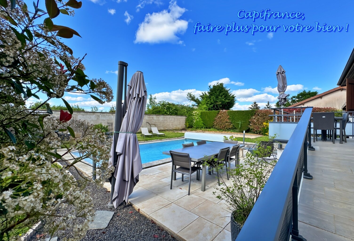LA CLAYETTE (71) Maison à vendre,150 m², 8 pièces, 5 chambres, piscine sur terrain de 771 m² — photo 1